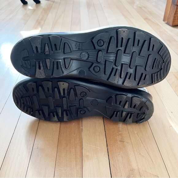 Kamik Olivia Black Tall Rubber Boots - Picture 5 of 12